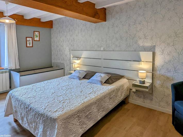 Gîte pour 6 personnes, avec jardin à Saint-Bresson - 2