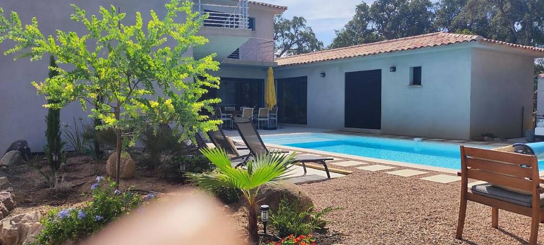 Chalet para 9 personas, con piscina y jardín - 1