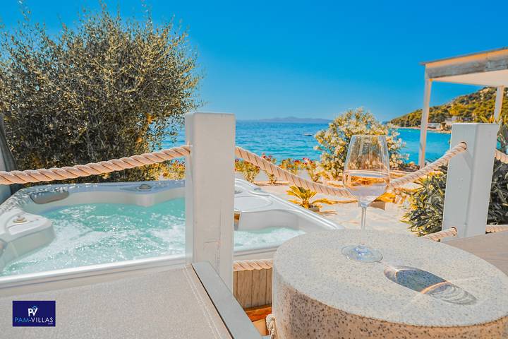 Ferienhaus für 6 Personen, mit Whirlpool und Garten, kinderfreundlich in Drage (Pakoštane)