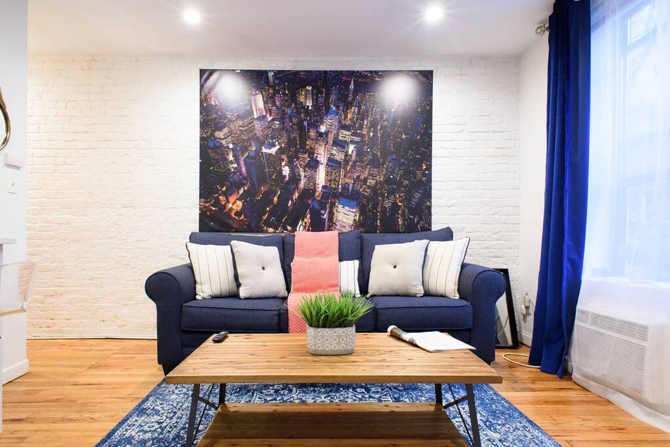 Appartamento intero, 26-4B Newly Furnished 1Br W D Courtyard in Manhattan, New York