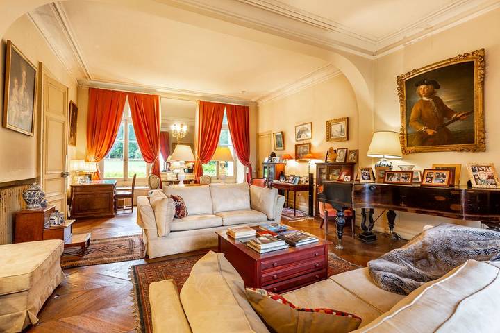 Gîte pour 13 personnes, avec terrasse et jardin à Candé - 3