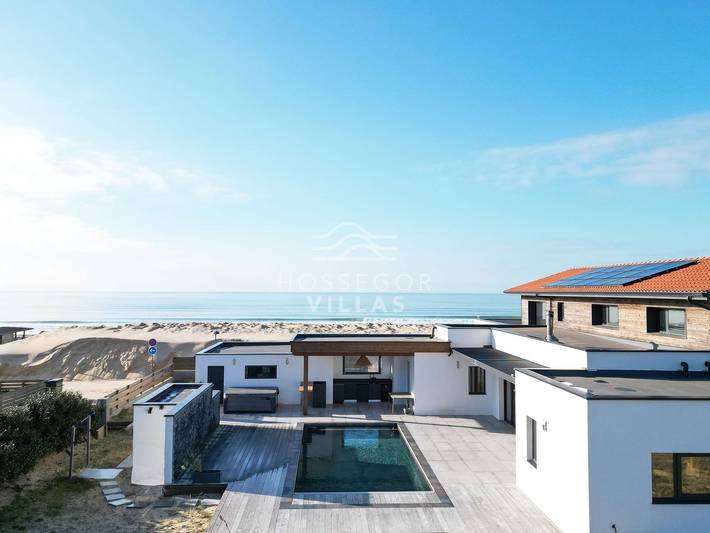 Gîte pour 8 personnes, avec terrasse ainsi que jacuzzi et piscine dans Plage des Estagnots - 4