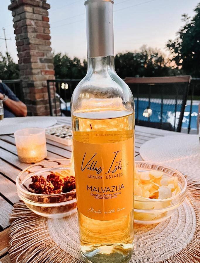 Villa pour 8 personnes, avec jardin ainsi que vue et piscine à Barat - 2