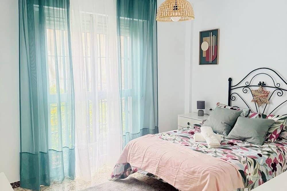 Bright House in the Heart of Dos Hermanas in Dos Hermanas, Sevilla Province