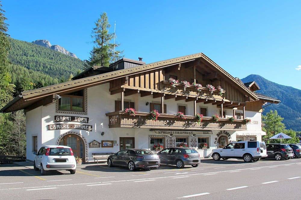 Appartamento intero, Garni Eden by Interhome in Soraga, Dolomiti Superski