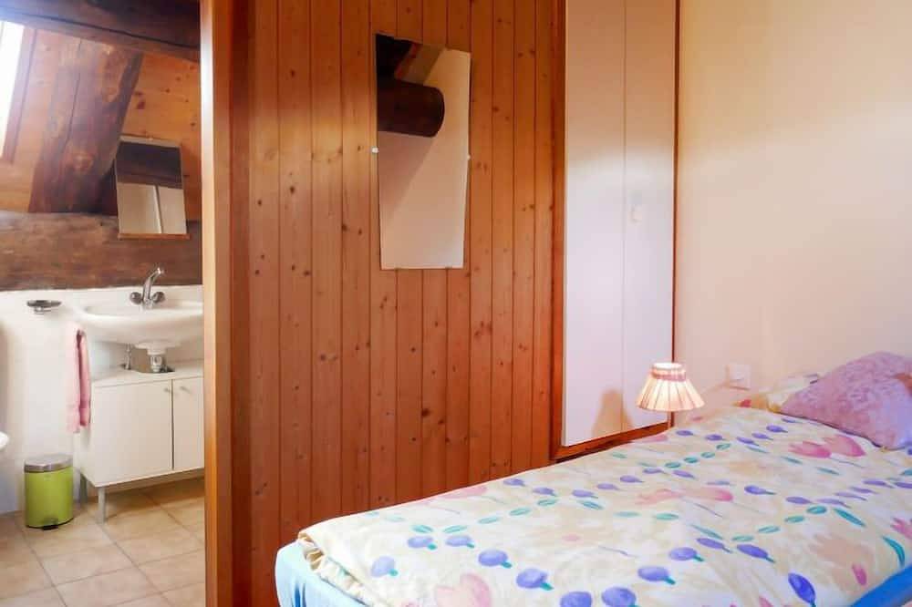 Rustico Stübii in Blenio, Lepontinische Alpen