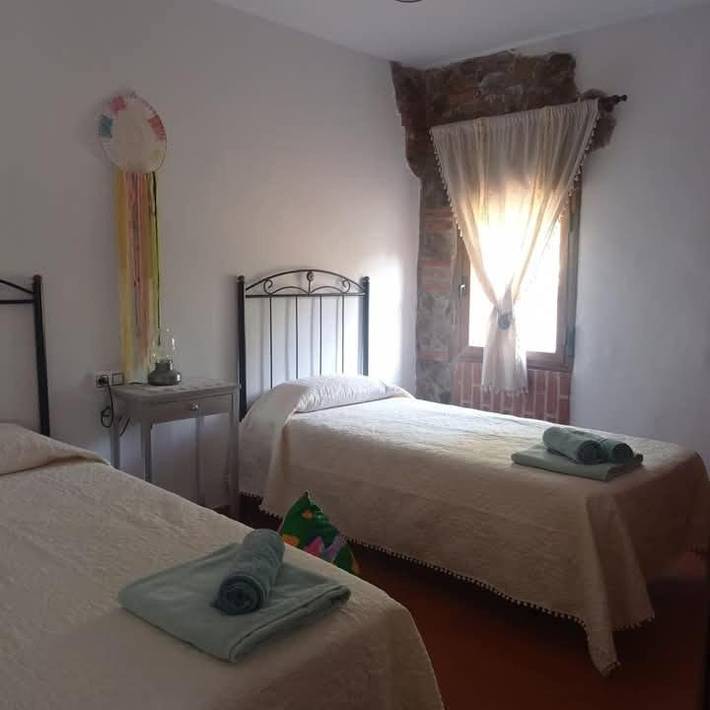 Casa de vacaciones para 8 personas, con balcón además de piscina y vistas en la Sierra de Béjar - 4