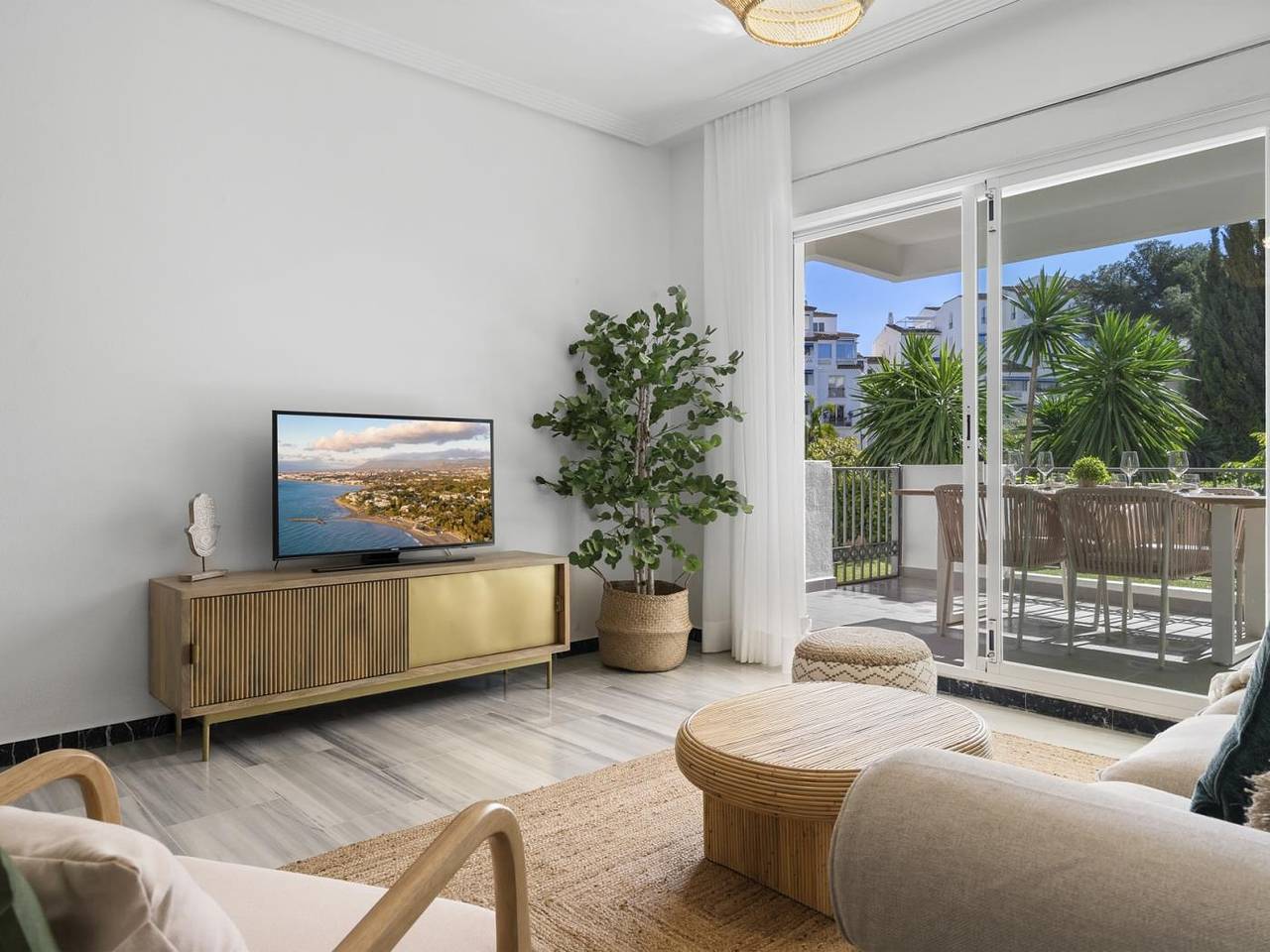 Apartamento vacacional entero, Apartamento en Medina Garden para 4 personas | 201 in Medina Gardens, Marbella