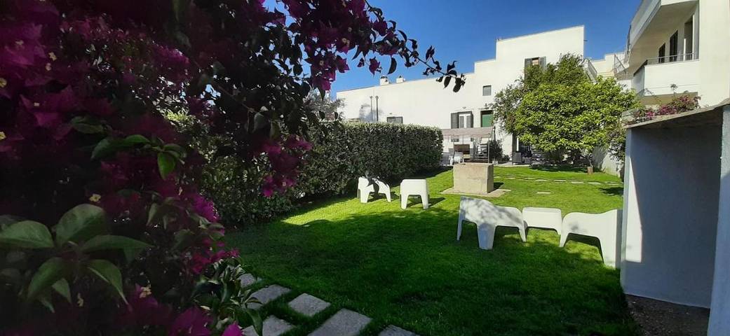 Casa vacanza per 2 persone, con Terrazza e Giardino nonché Panorama a Uggiano la Chiesa