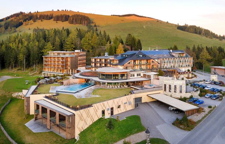 Hotel für 6 Personen, mit Ausblick und Pool sowie Sauna und Garten, mit Haustier