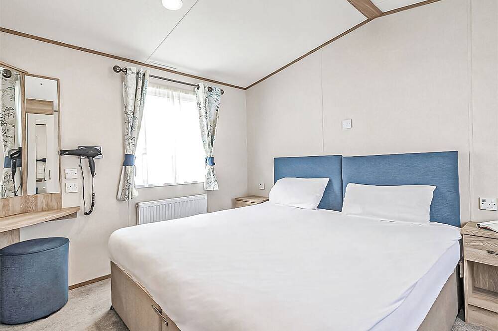 Gold Accessible with parking in Nairn, Highlands