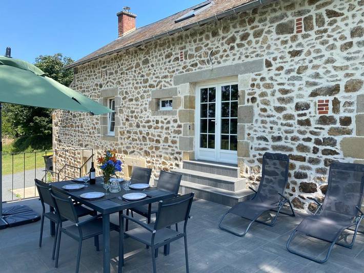 Gîte pour 6 personnes, avec jardin à Saint-Fargeol