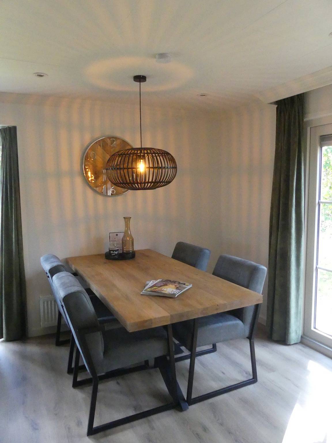 Landgoed Het Grote Zand — Dotterbloem Chalet mit Hot Tub | 4 Personen in Hooghalen, Drenthe