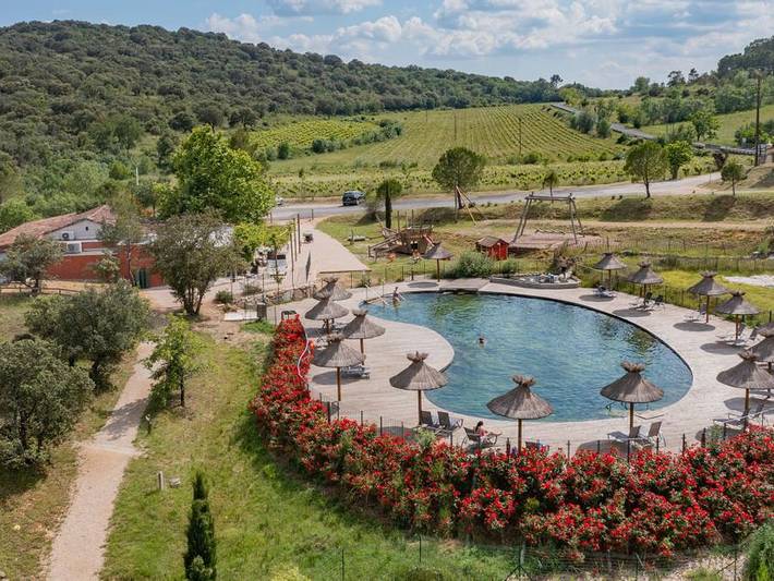 Camping pour 4 personnes, avec Bassin pour enfant