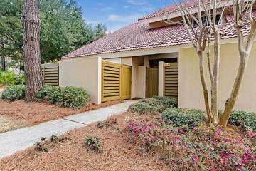 Villa for 6 People in Miramar Beach, Emerald Coast, Photo 1