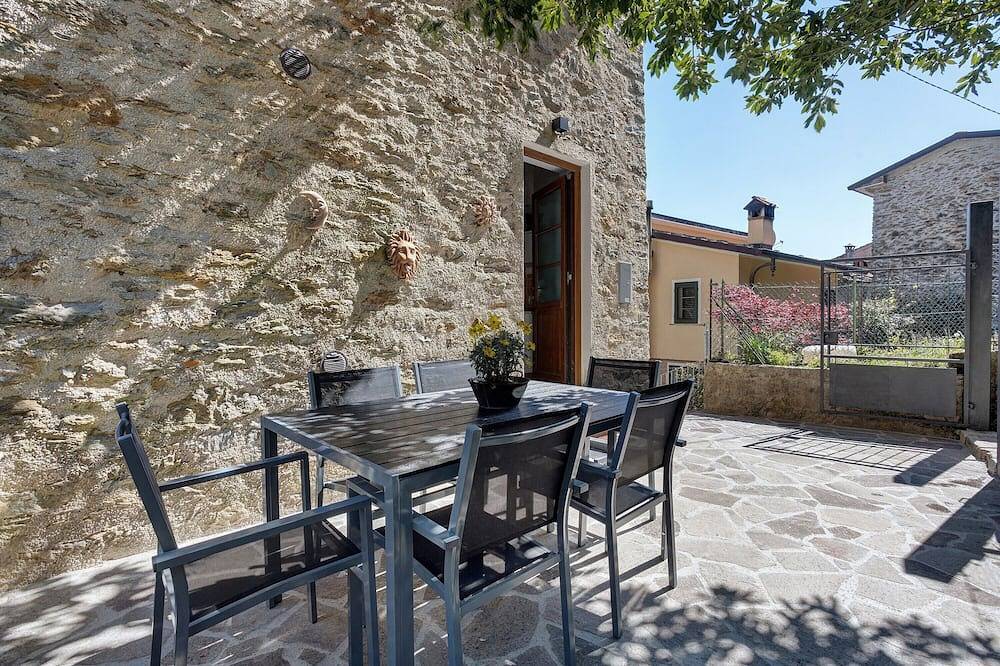 Casa Sabatino in Seravezza mit privatem Garten und Wlan in Seravezza, Italienische Riviera