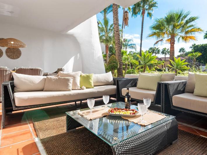 Ganze Ferienwohnung, Ferienwohnung für 4 Personen mit Garten in Marbella West, Marbella