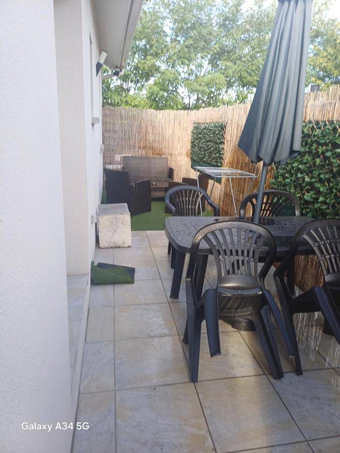 Location de vacances pour 5 personnes, avec terrasse et jardin à Saint-Émilion - 2