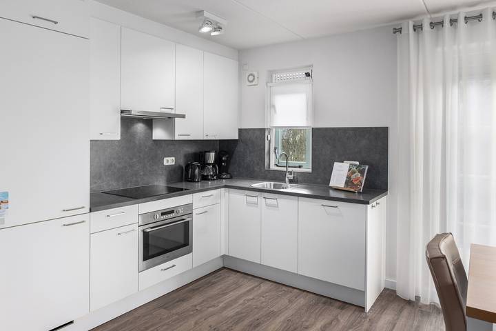 Bungalow für 8 Personen, mit Terrasse und Garten sowie Sauna in Domburg - 4