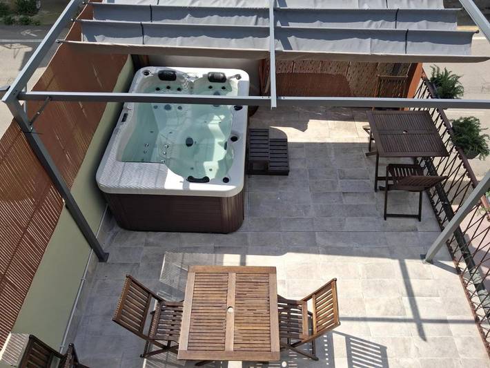 Casa vacanza per 5 persone, con Terrazza e Piscina nonché Panorama a Nizza Monferrato