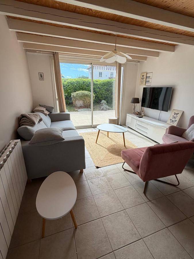 Location de vacances pour 8 personnes, avec jardin et vue, adapté aux familles dans Marennes-Plage - 3