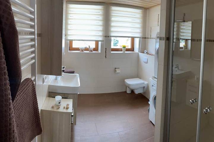 Ferienwohnung für 4 Personen, mit Terrasse und Garten in Bad Brambach - 2