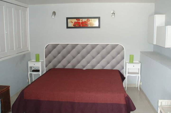 Apartamento entero, Los arroyos, el mar, las caminatas y un hermoso apartamento con piscina. in Ensuès-la-Redonne, Costa mediterránea (Francia)