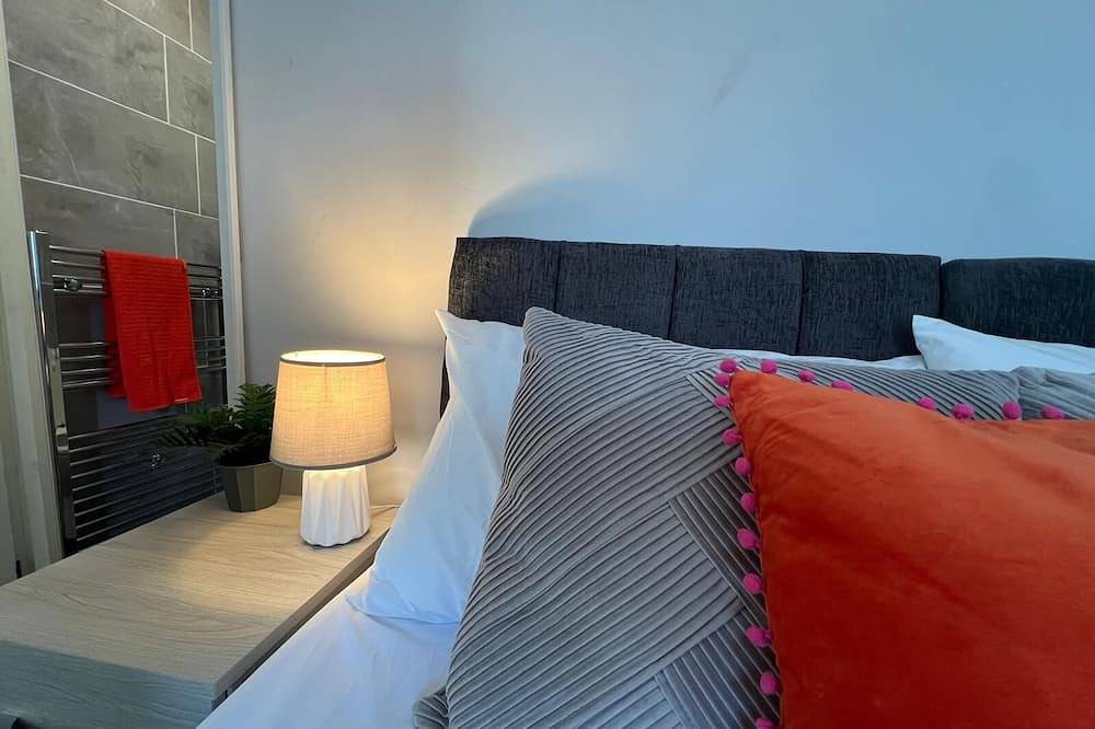 Apartamento entero, Rare Spacious 4 bed 4 en-suite apartment, 8 guests, free parking, fast wifi! in Warwick, Warwickshire