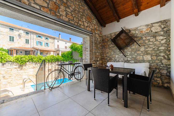 Ferienhaus für 6 Personen, mit Garten und Balkon in Porec und Umgebung