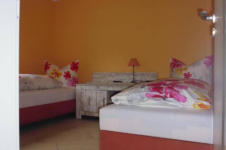 Ferienhaus für 4 Personen, mit Garten und Terrasse, mit Haustier in Blankenburg - 2