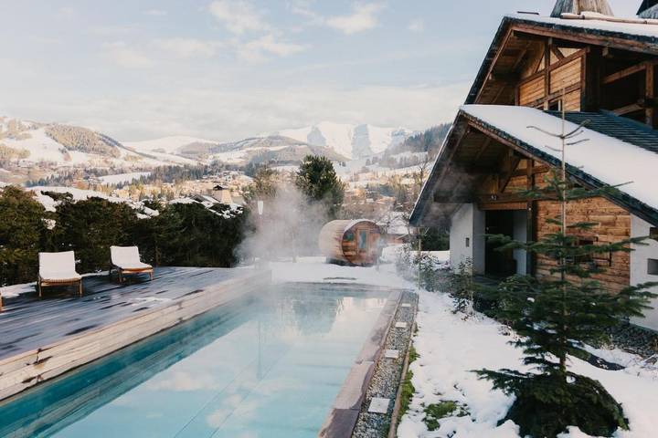 Hôtel pour 3 personnes, avec piscine ainsi que sauna et jardin