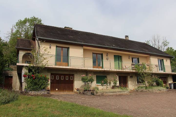 Location de vacances pour 6 personnes, avec jardin, animaux acceptés à Tanlay