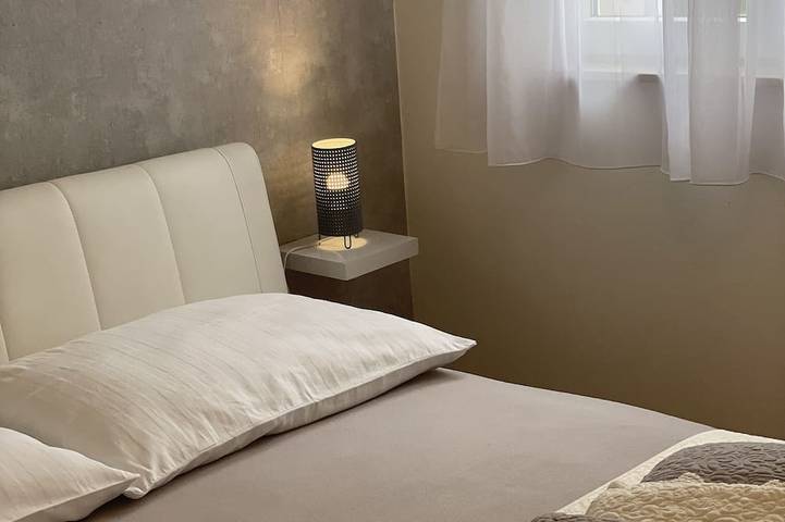 Appartement entier, Luxuroese Apartments mit Privatem Pool und Jacuzzi in Biograd na Moru, Région de Zadar