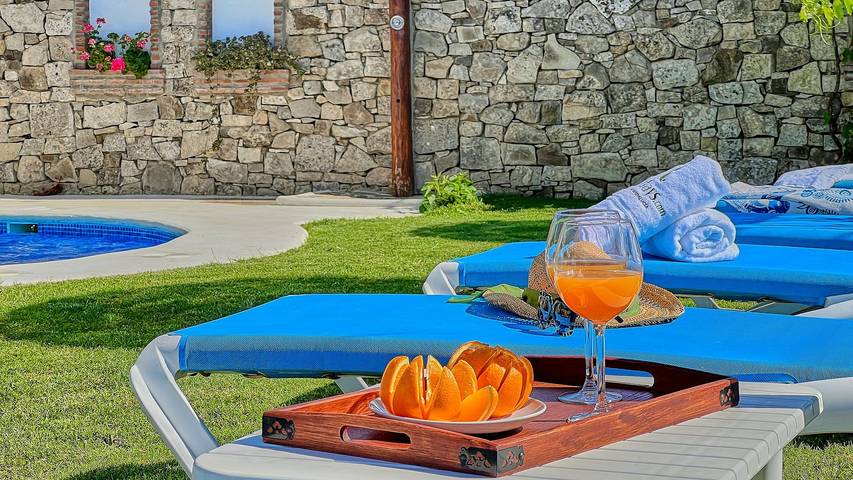 Villa für 3 Personen, mit Balkon/Terrasse und Whirlpool sowie Pool in Conil de la Frontera