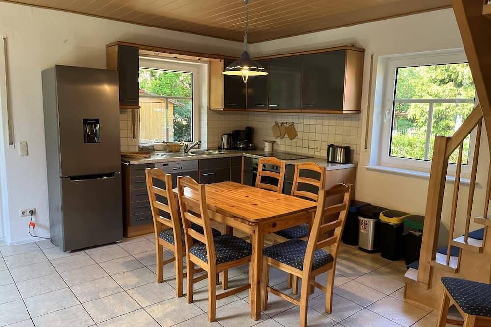 Ferienhaus Susanne am Badesee in Hundestrand (Aurich), Aurich