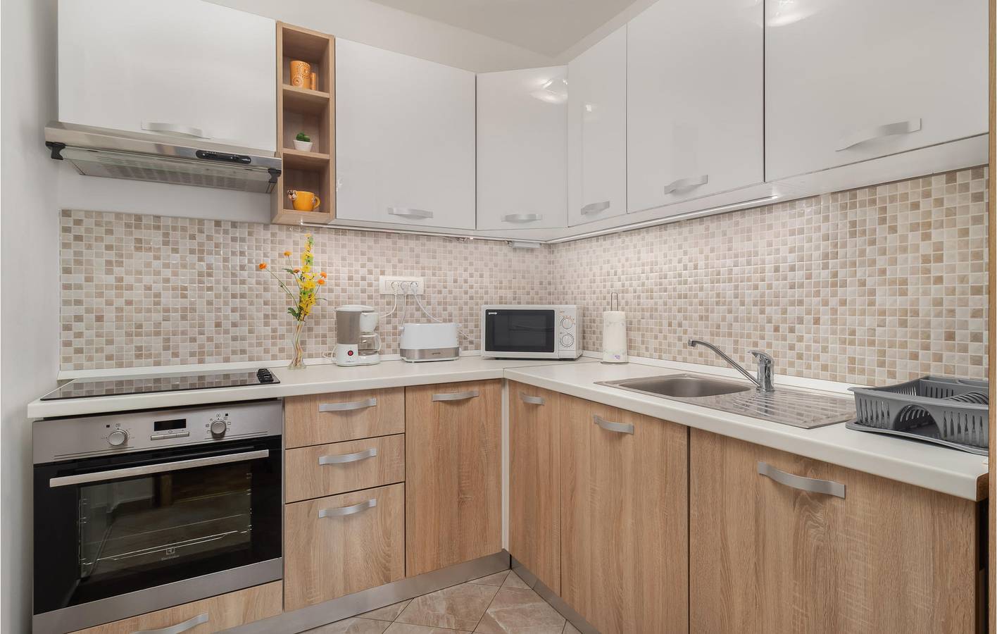 Ganze Ferienwohnung, Gemütliche 2-Zimmer-Wohnung mit Terrasse, in Strandnähe in Gostinjac, Krk