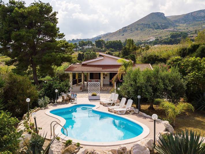 Ferienhaus für 6 Personen, mit Terrasse und Garten sowie Pool in Scopello