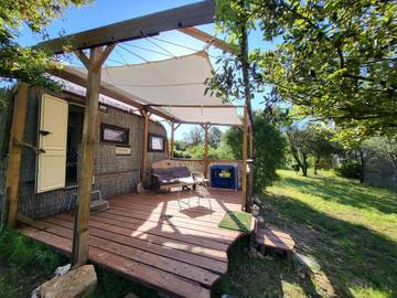 Gîte pour 2 personnes, avec jardin ainsi que vue et terrasse, animaux acceptés à Cessenon-sur-Orb