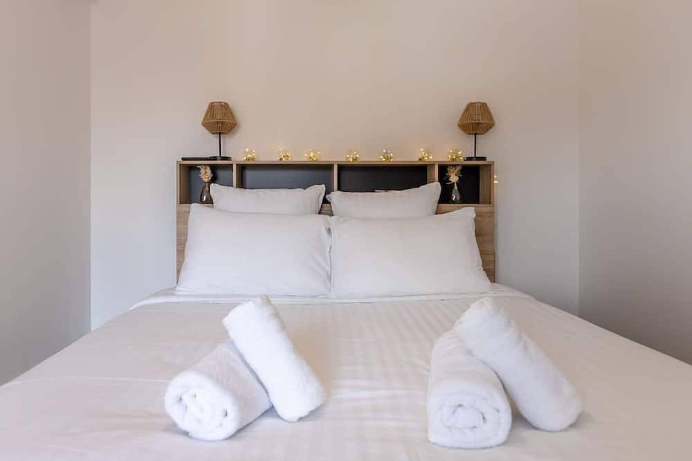 Apartamento entero, Appart des Platanes 3-Apartamento-Baño privado con ducha in Romorantin-Lanthenay, Sologne
