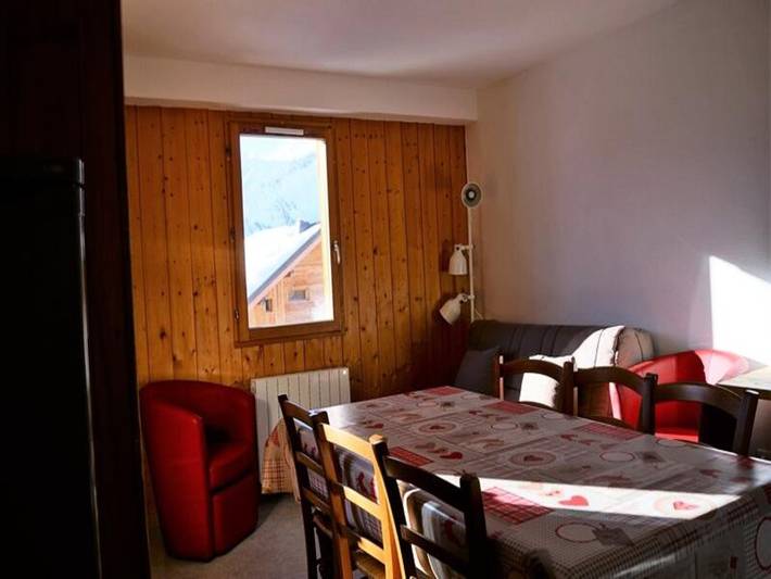 Gîte pour 10 personnes, avec piscine, adapté aux familles à Saint-Jean-d'Arves - 3