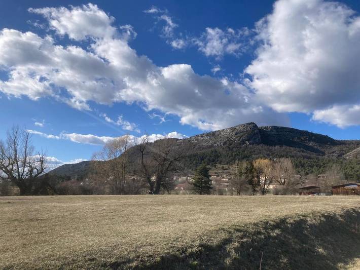 Gîte pour 3 personnes, avec jardin et vue, animaux acceptés à Valderoure - 4