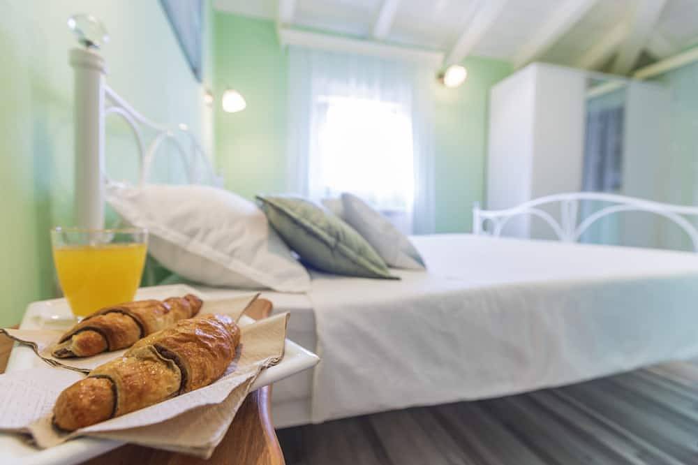 Wunderschöne Villa mit Schwimmbad, Grill, kostenloses Wlan, Waschmaschine in Karojba, Zentralistrien