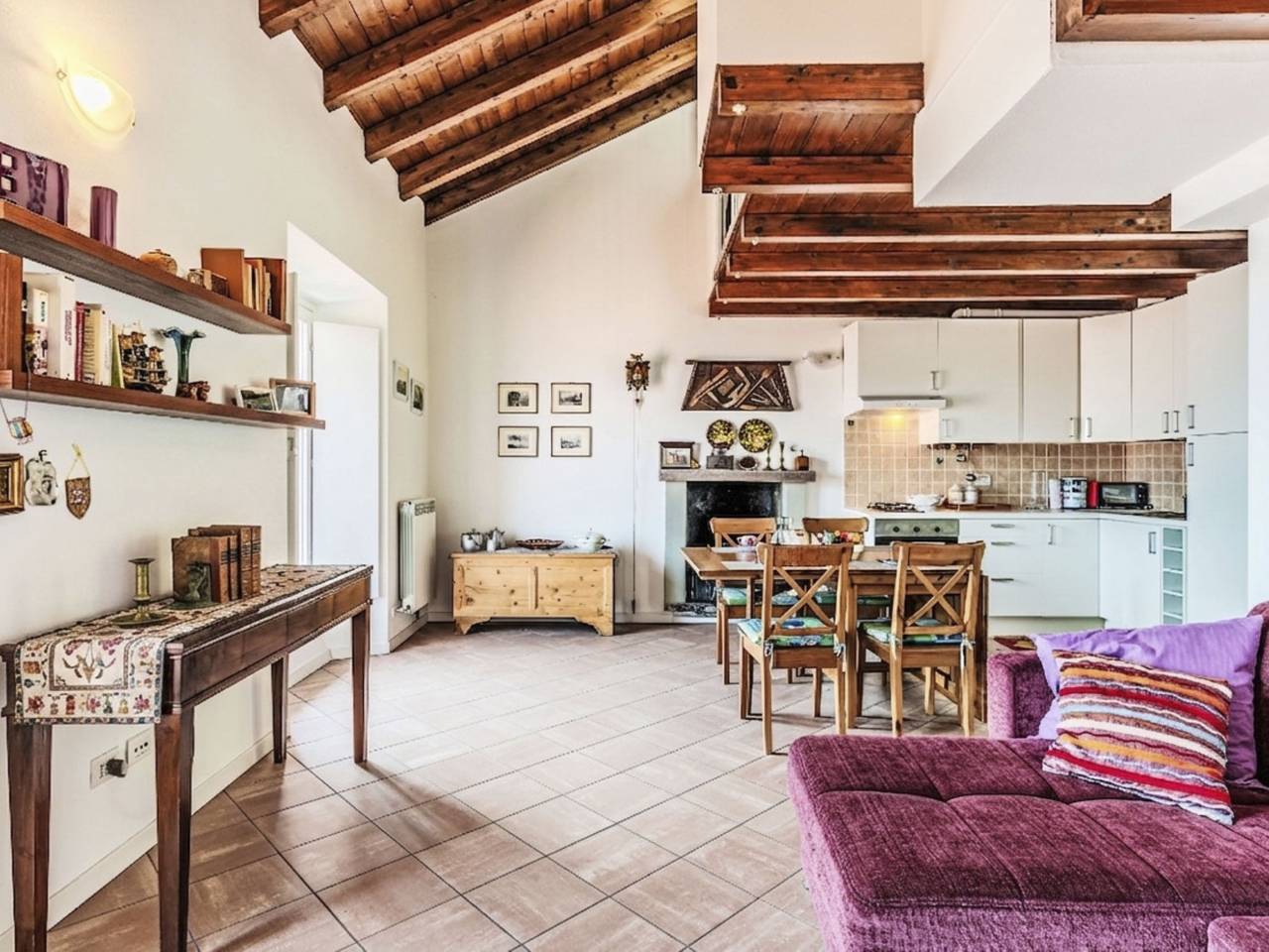 Ganze Wohnung, Laghina in Musso, Gemeinde Musso