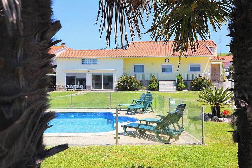 Espacio, serenidad y ocio para unas vacaciones inolvidables in A dos Negros, Leiria District