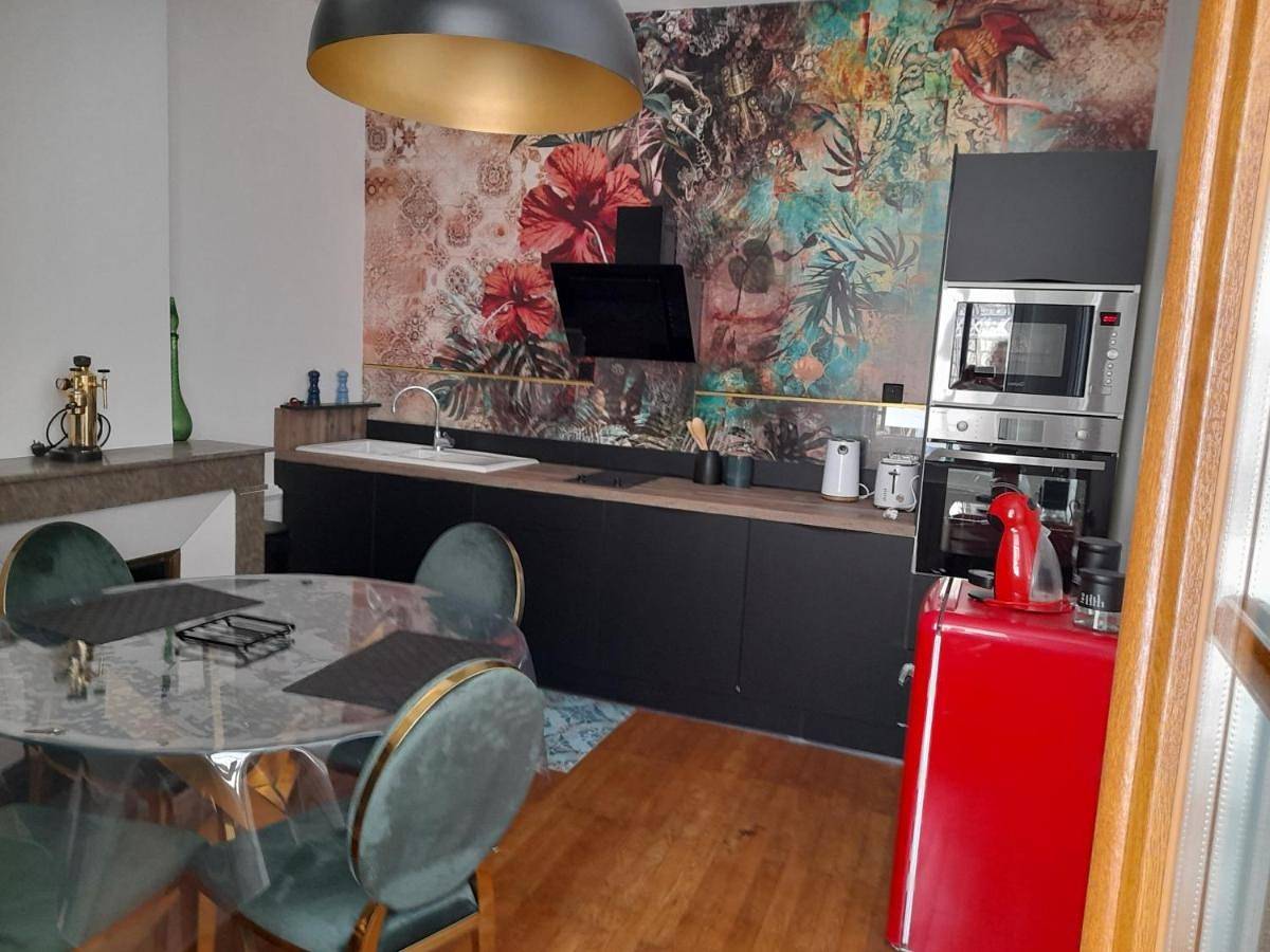 Appartement entier, Two-Bedroom Apartment in Saint-Rambert-en-Bugey, Belley