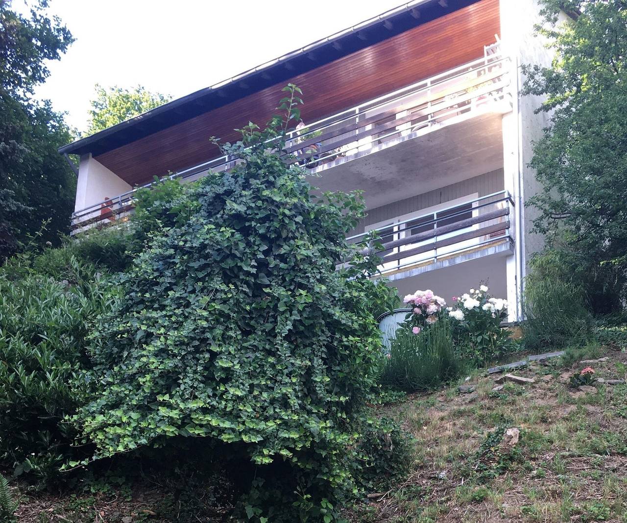 Ganze Ferienwohnung, Appartement/Fewo, Badewanne, 2 Schlafräume in Niederbreitbach, Rheinland-Pfalz
