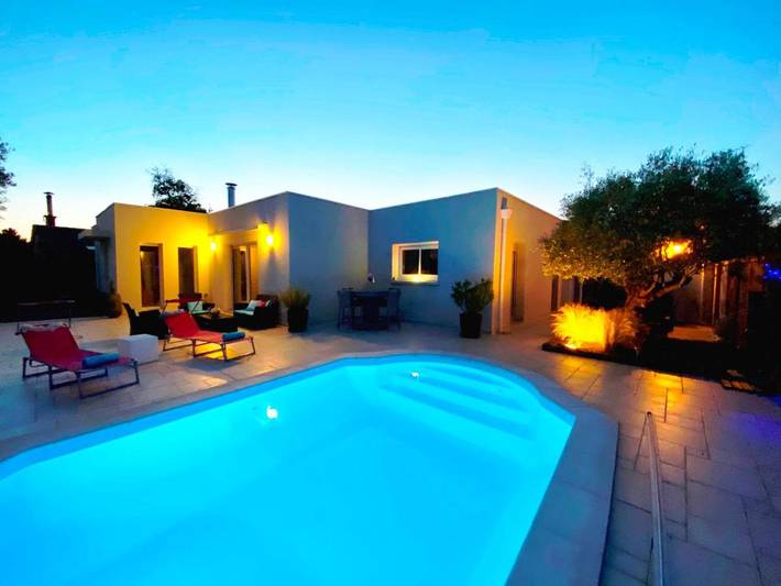Chambre d’hôte pour 2 personnes, avec Terrasse et Jardin ainsi que Piscine et Vue