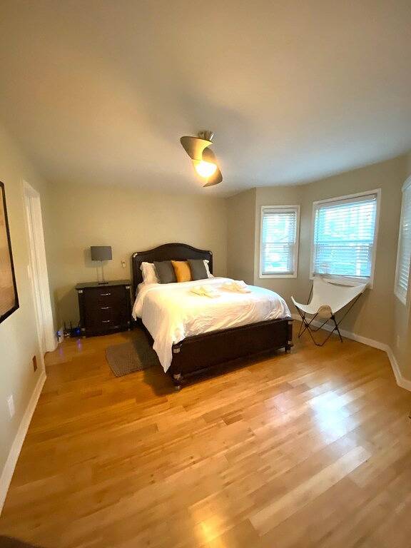 Dieses Reihenhaus ist 3 Schlafzimmer, 2 Badezimmer, gelegen in Decatur, Ga. in Decatur, Georgia