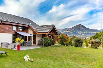 Cottage pour 8 personnes, avec terrasse et jardin dans Ponsonnas