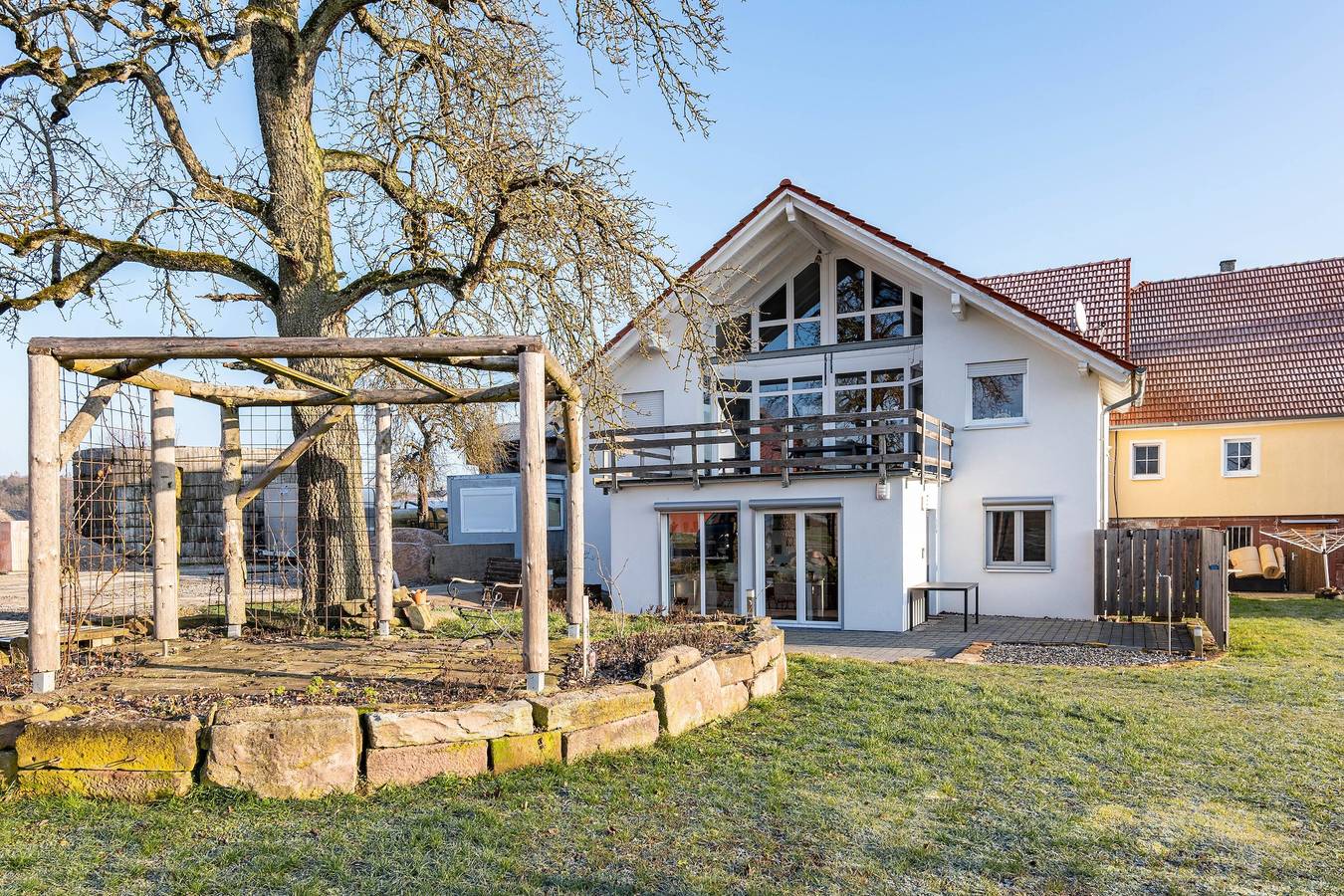 Appartamento intero, Appartamento 'Seyfried' con Terrazza Privata, Giardino in Comune e Wi-Fi in Hardheim, Valle del Tauber